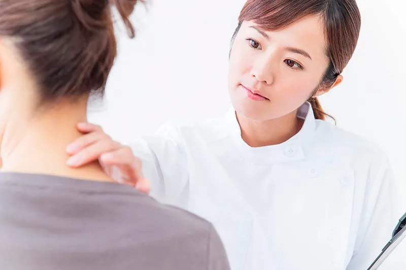 首こりと頭痛に効く。整骨院が教える首の正しいケア法
